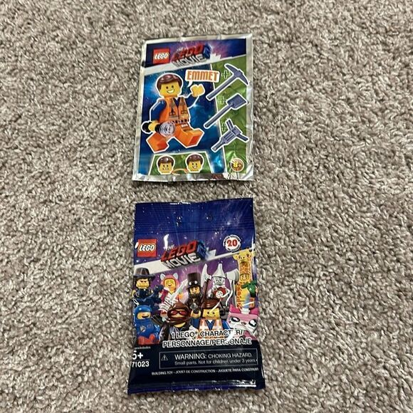 Lego 17 total includes poly bags, foil, paper,mini figs see details in pictures - Picture 10 of 15